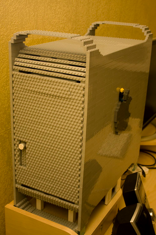 Illustration for article titled Perfect Lego Mac Pro Is Two Computers in One